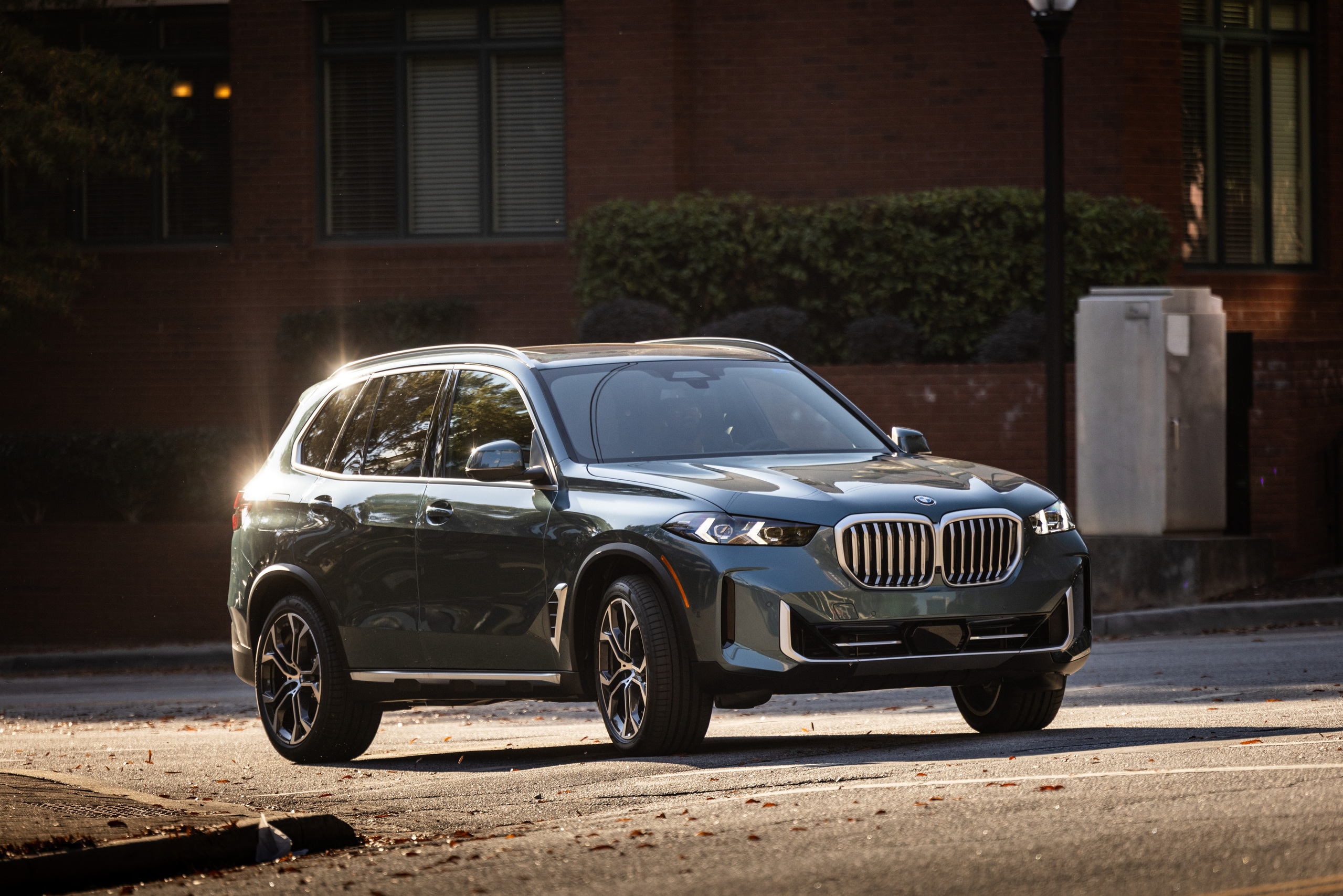 Consumer Reports lists the five best new crossovers