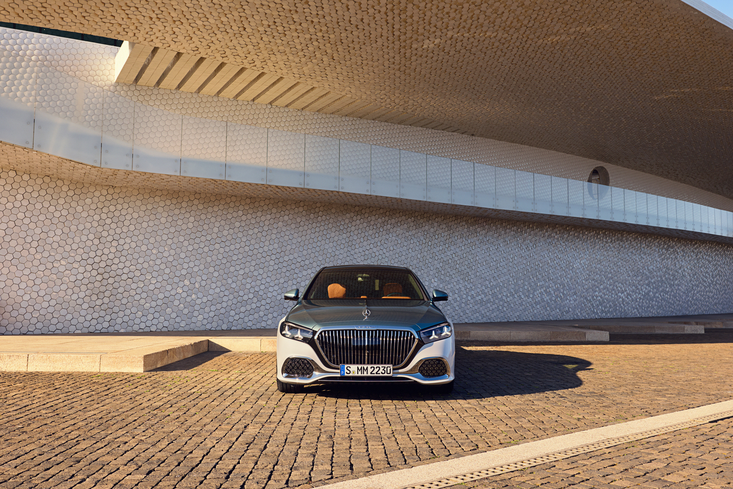 Motor magazine named the 10 main new products in the Mercedes-Maybach S-Class