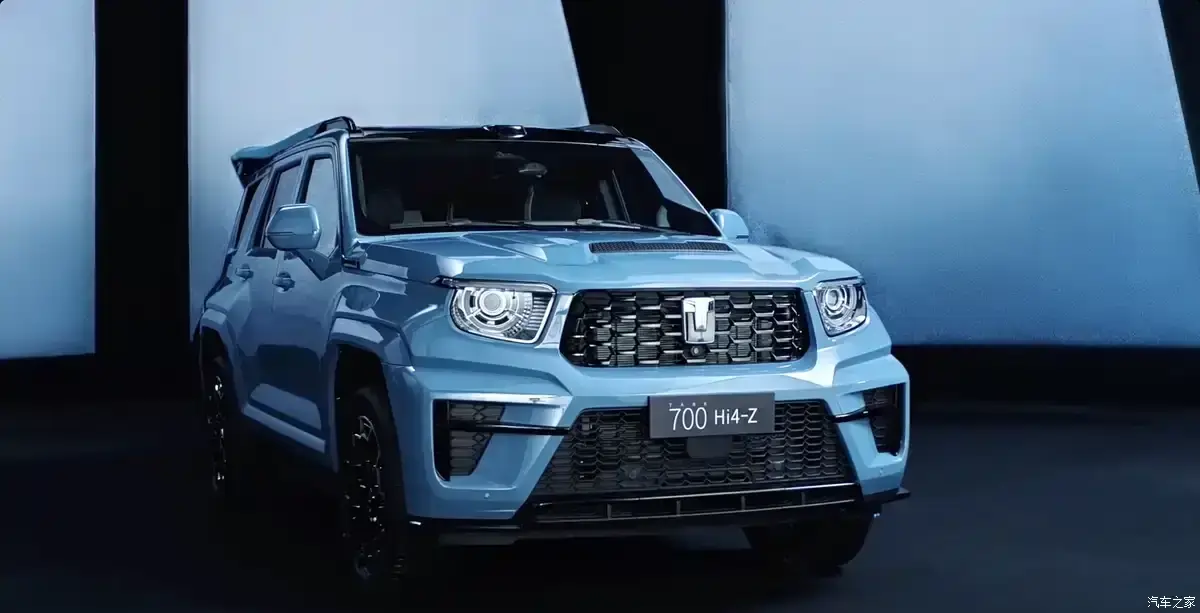 Tank showed a restyled 700 with off-road tuning