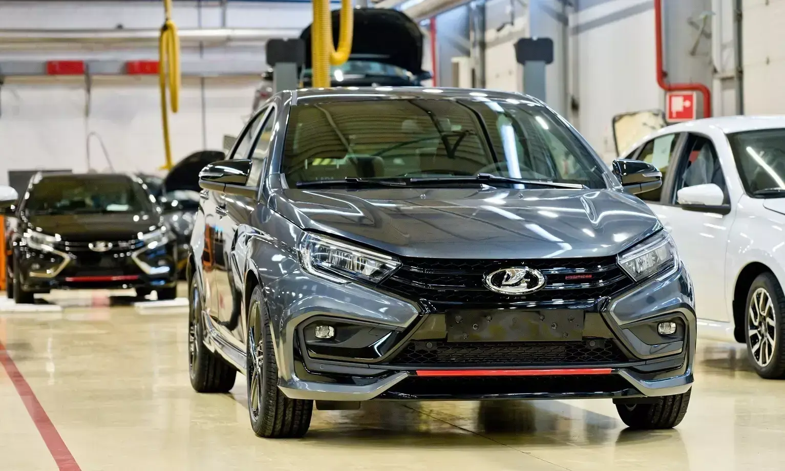 The dealer told what the buyer of the new Lada Vesta Sport looks like