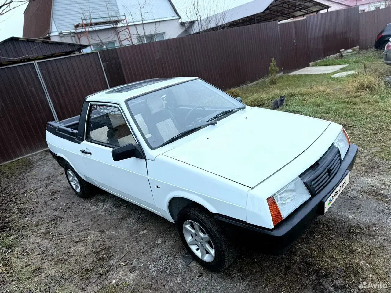 They want to sell Lando VAZ-2018 for 1 million rubles