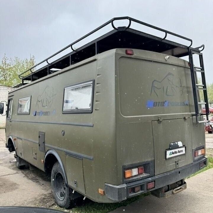 A motorhome based on a PAZ bus with Toyota units has been spotted for sale
