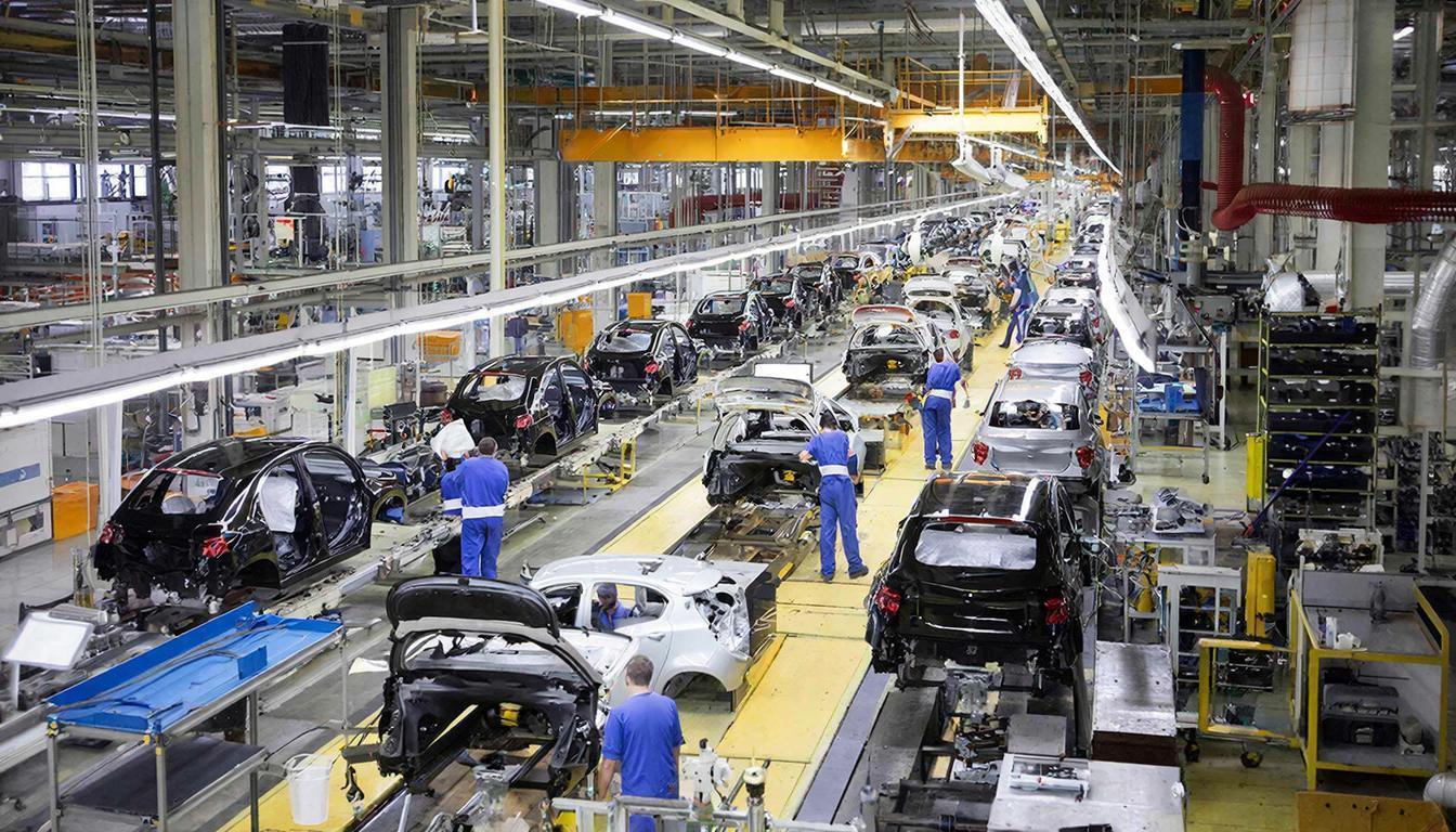Beglov: all St. Petersburg car factories abandoned by foreigners will start operating in 2026