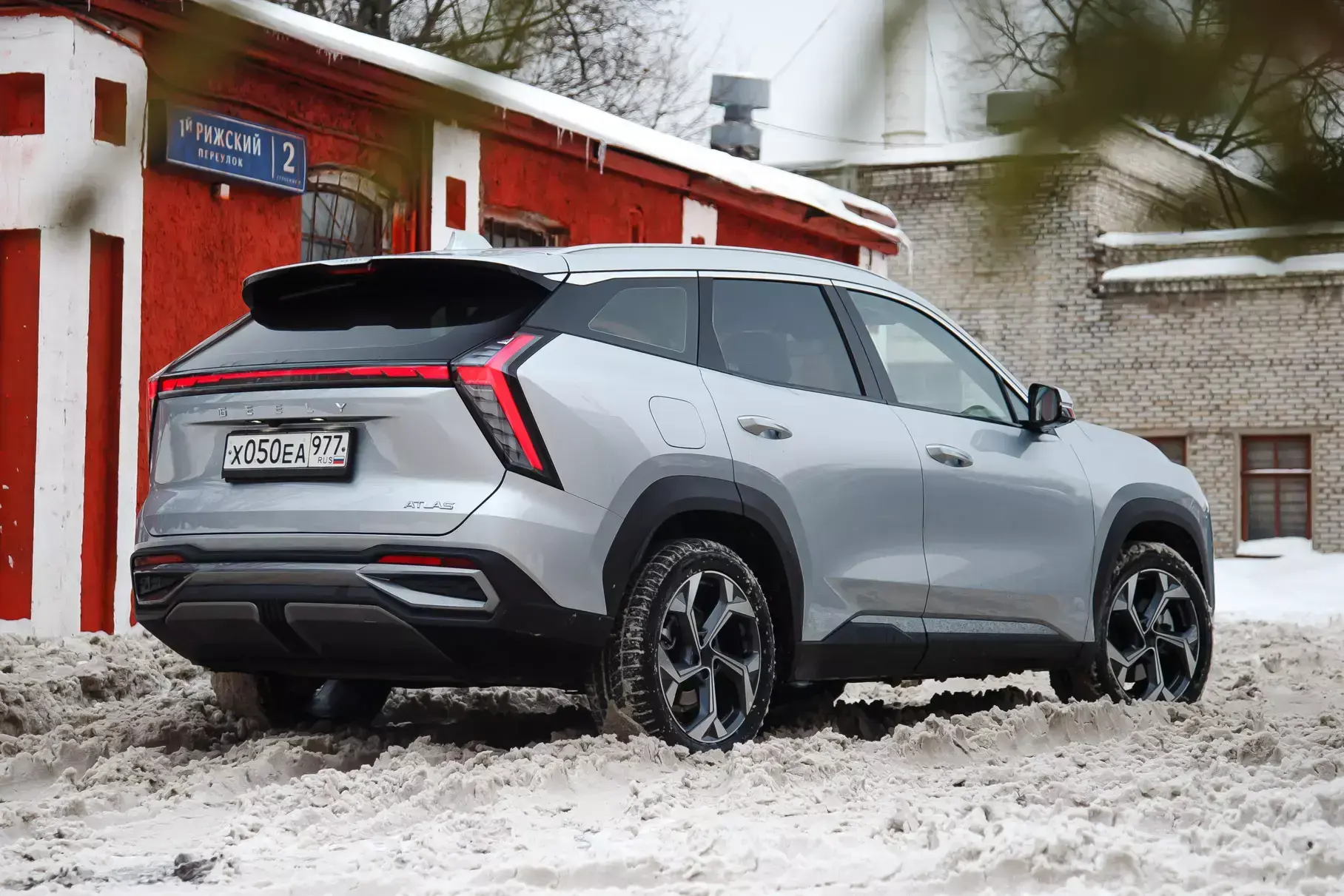 The Russian office of Geely announced a recall of Geely Atlas crossovers