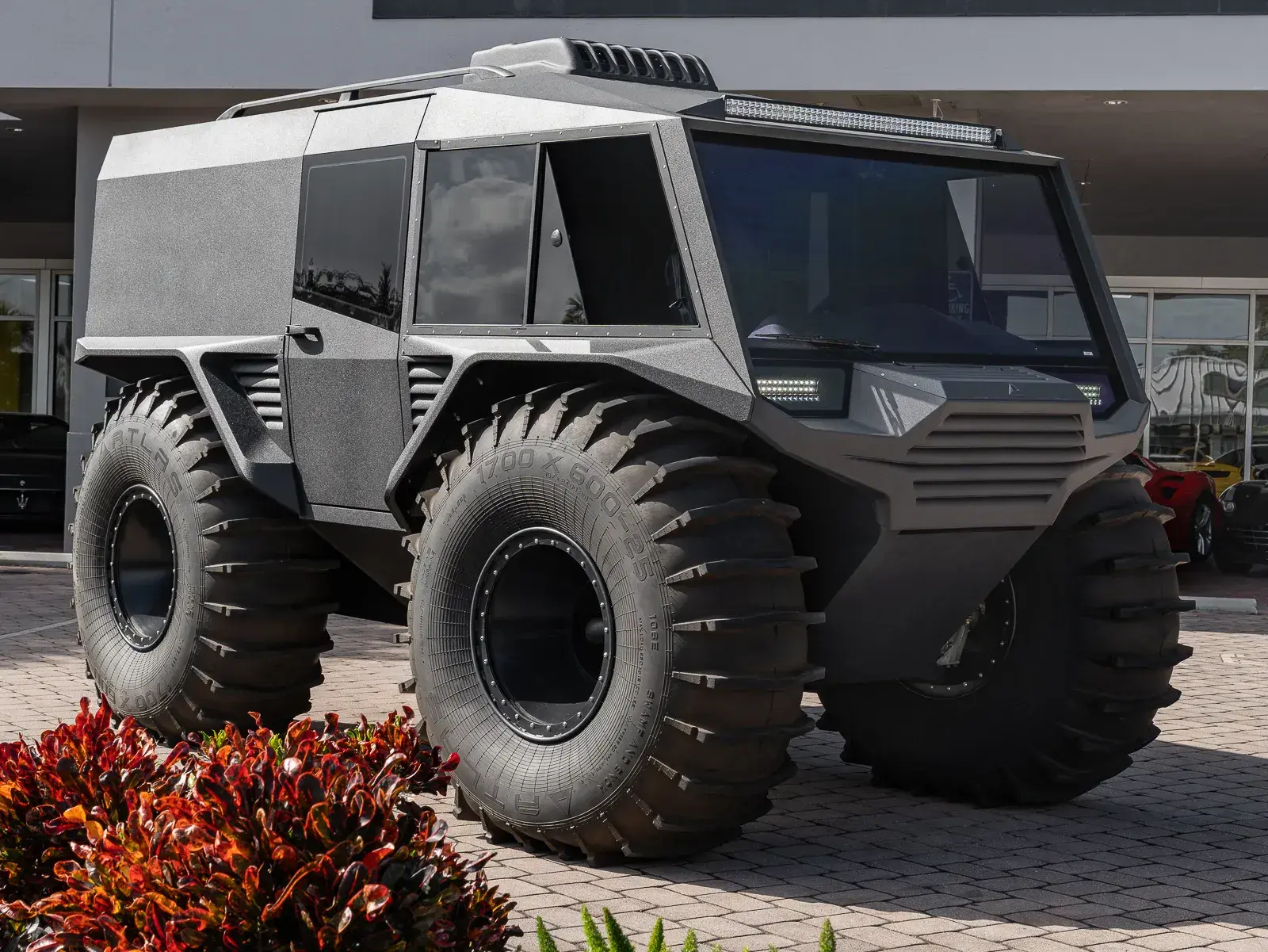 Ukrainian Atlas all-terrain vehicle with a Logan engine could not be sold at auction in the USA