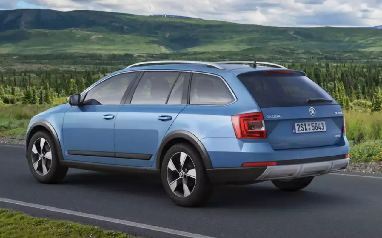 Auto expert Vinogradov listed 7 serious problems with the Skoda Octavia Scout