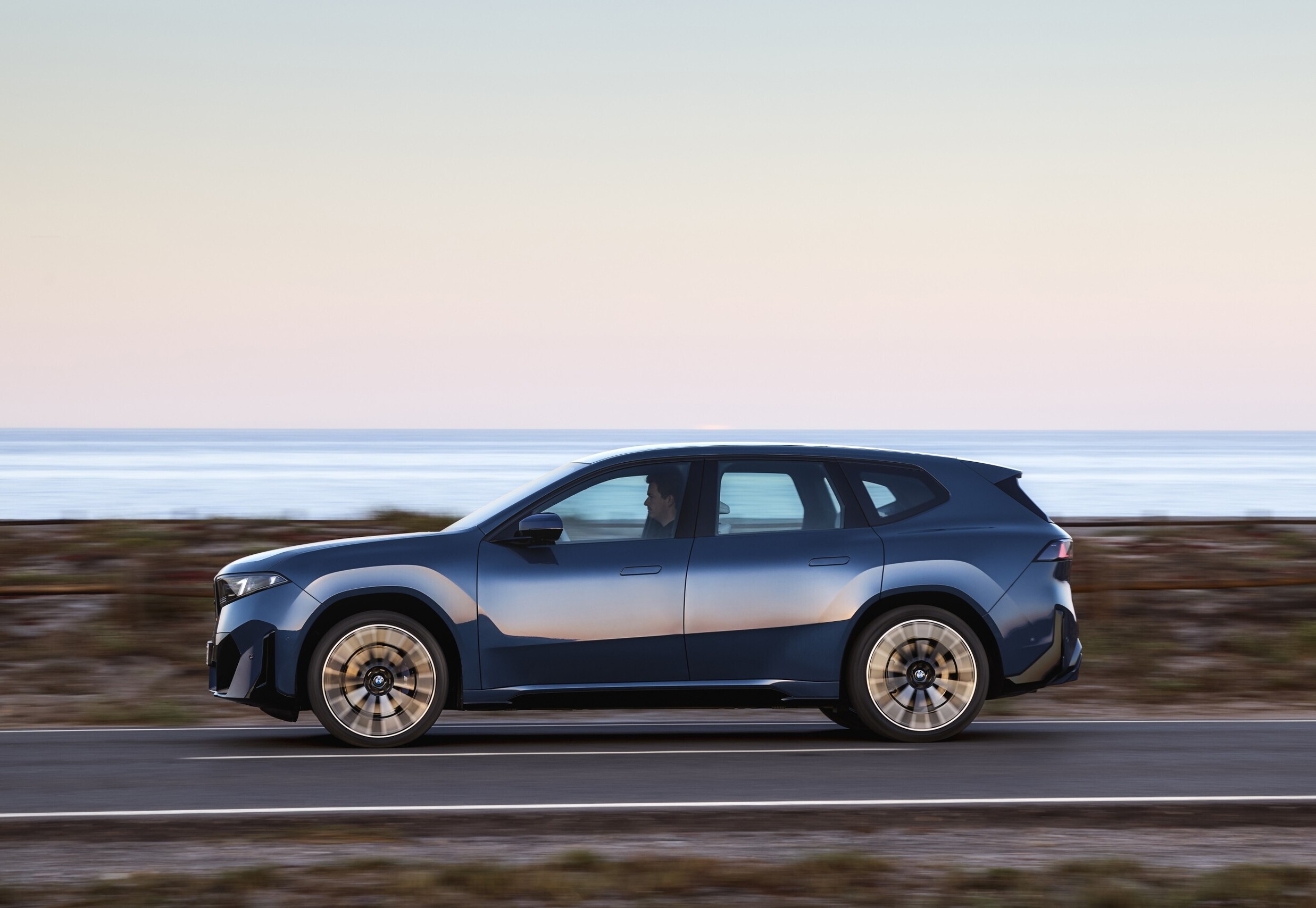 BMW made the electric iX3 cheaper than the petrol X3
