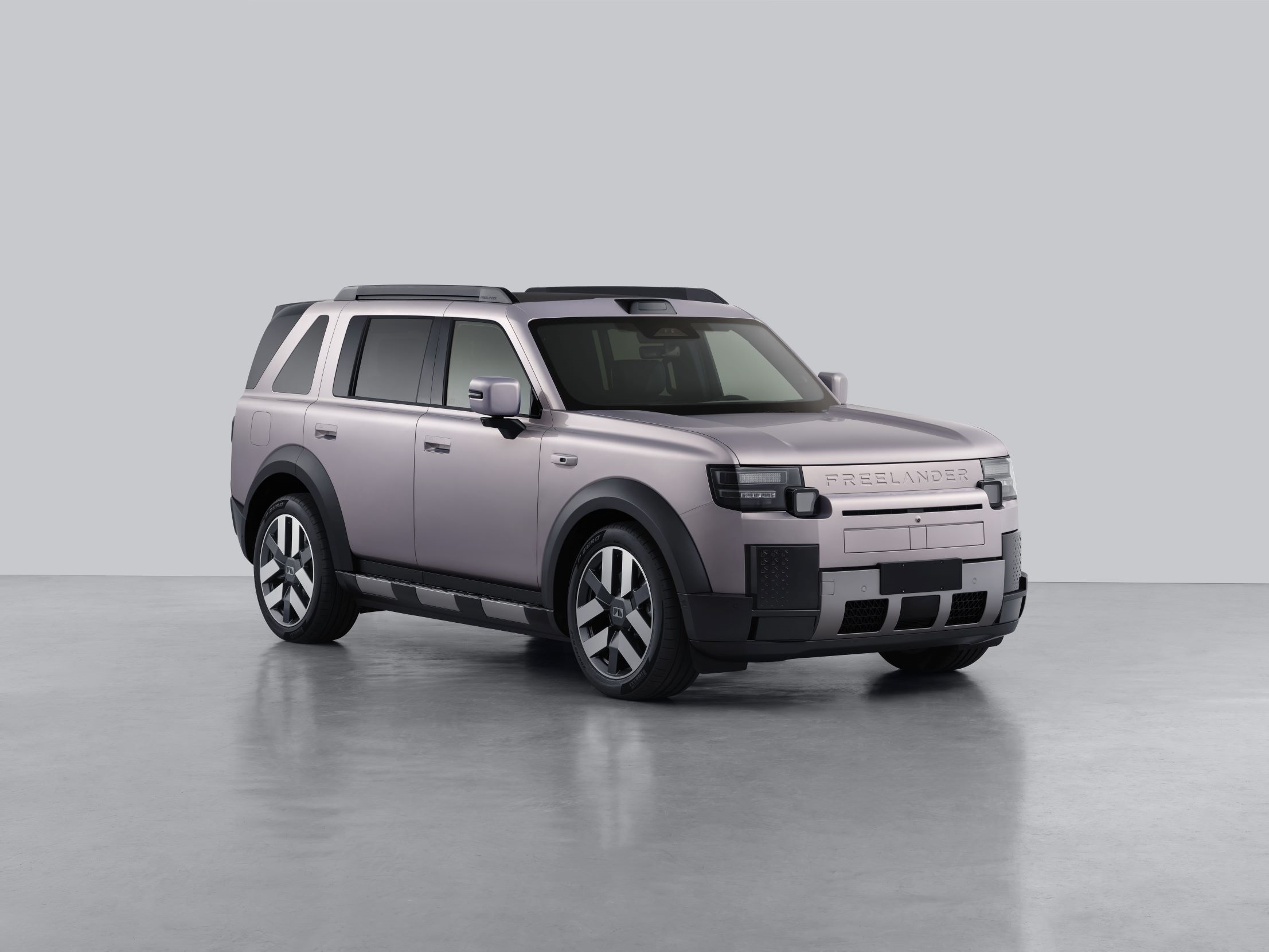 Chinese Chery and British JLR revealed the characteristics of the Freelander 8 model