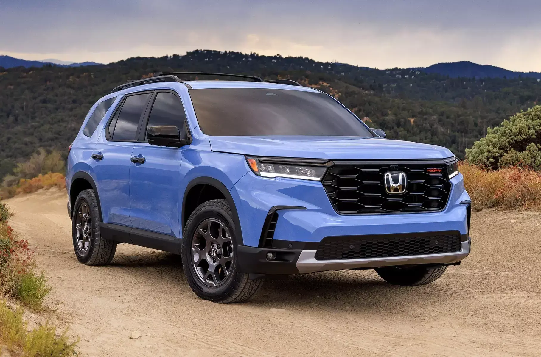 Honda is developing a huge SUV to compete with the Toyota Land Cruiser