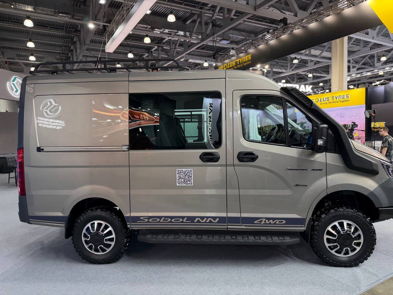 The off-road GAZ Sobol with a winch and snorkel was shown in Moscow
