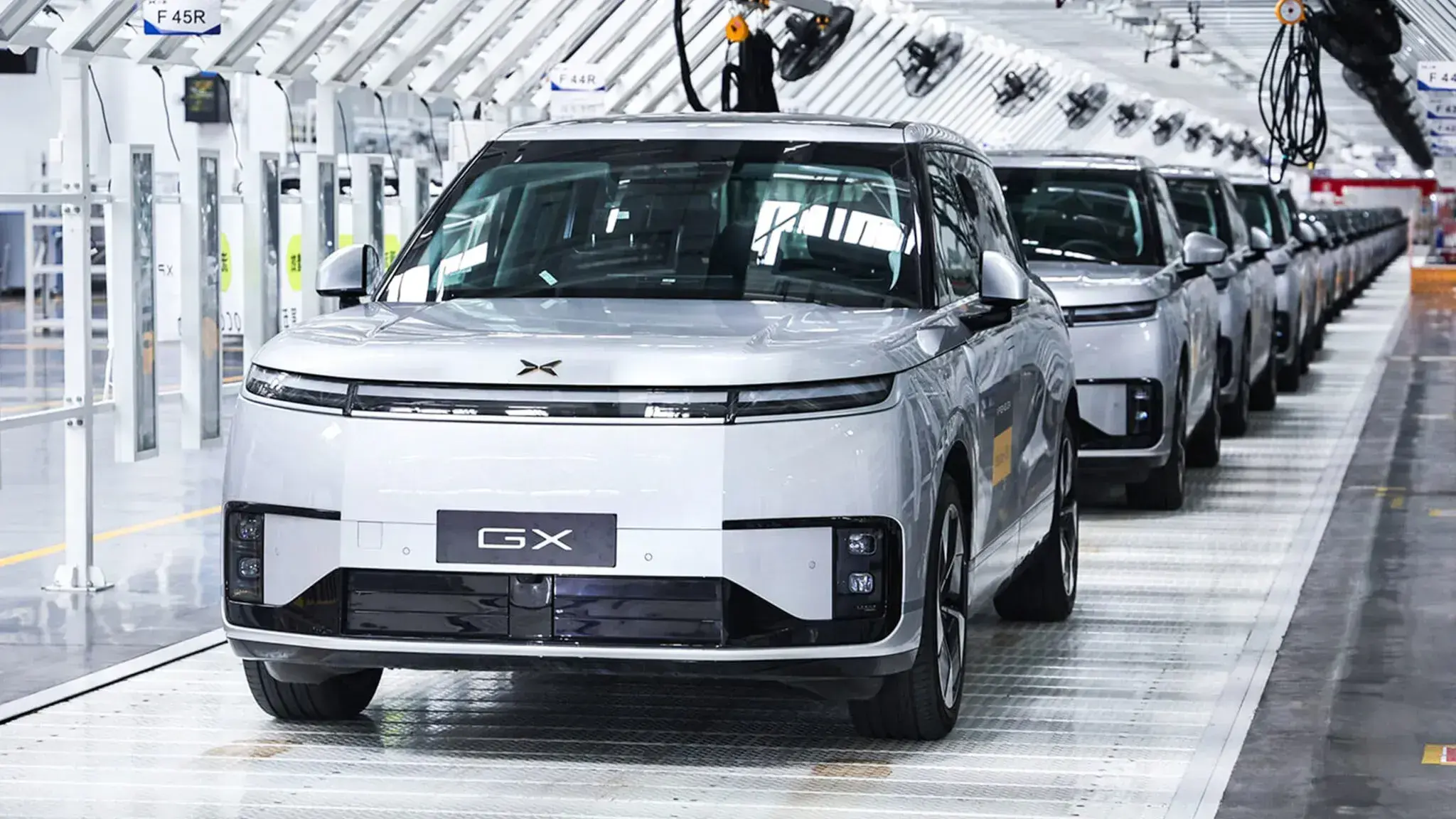Xpeng launched production of robotaxis with a camera system instead of lidars