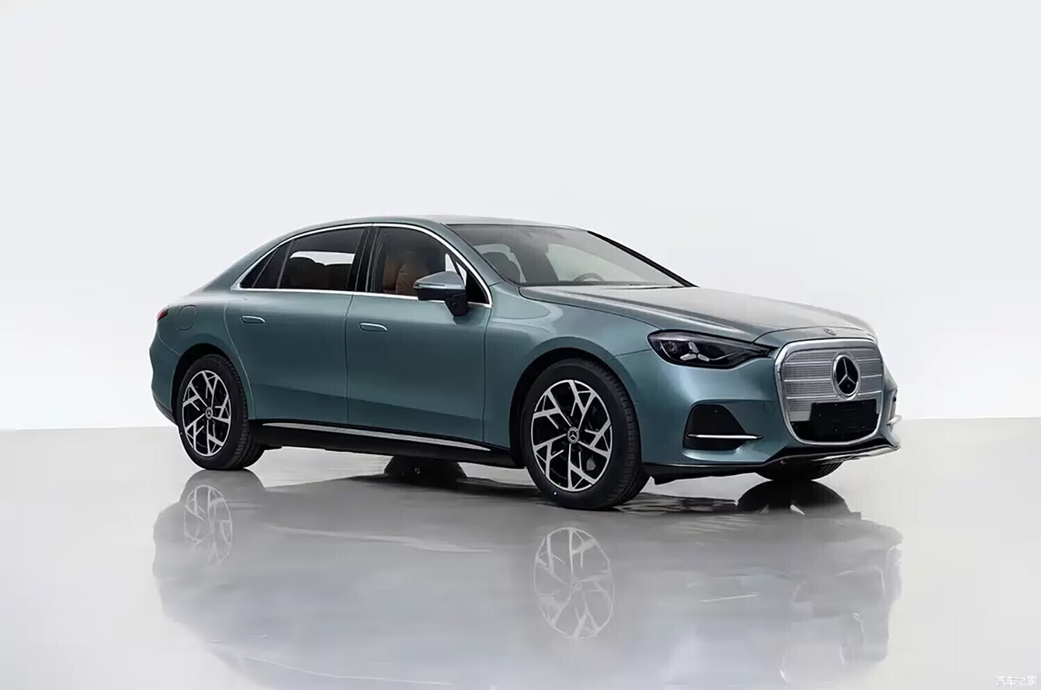 Mercedes-Benz C-Class extended to five meters for China