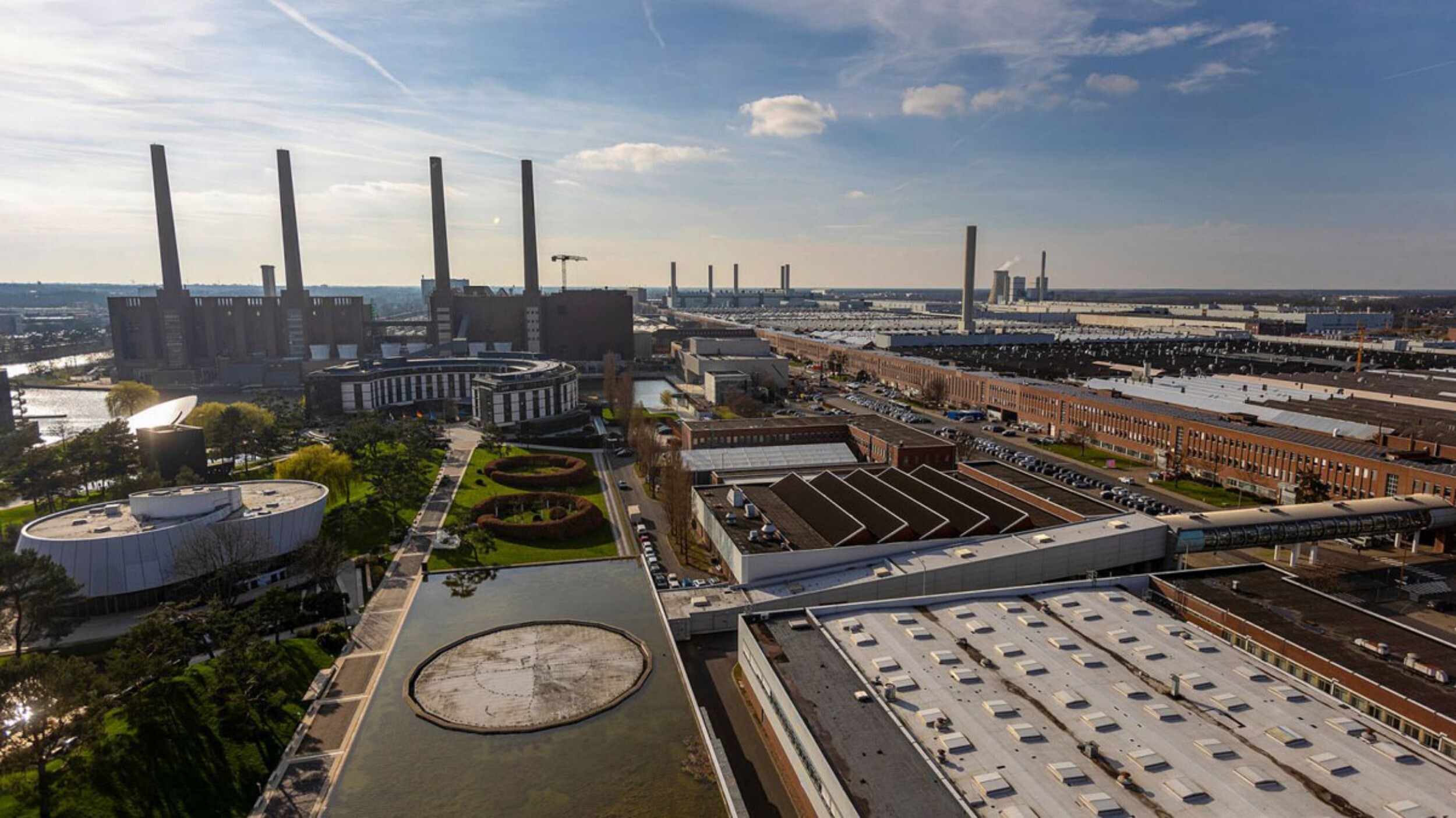 Motor found out salaries for new workers at the German Volkswagen plant