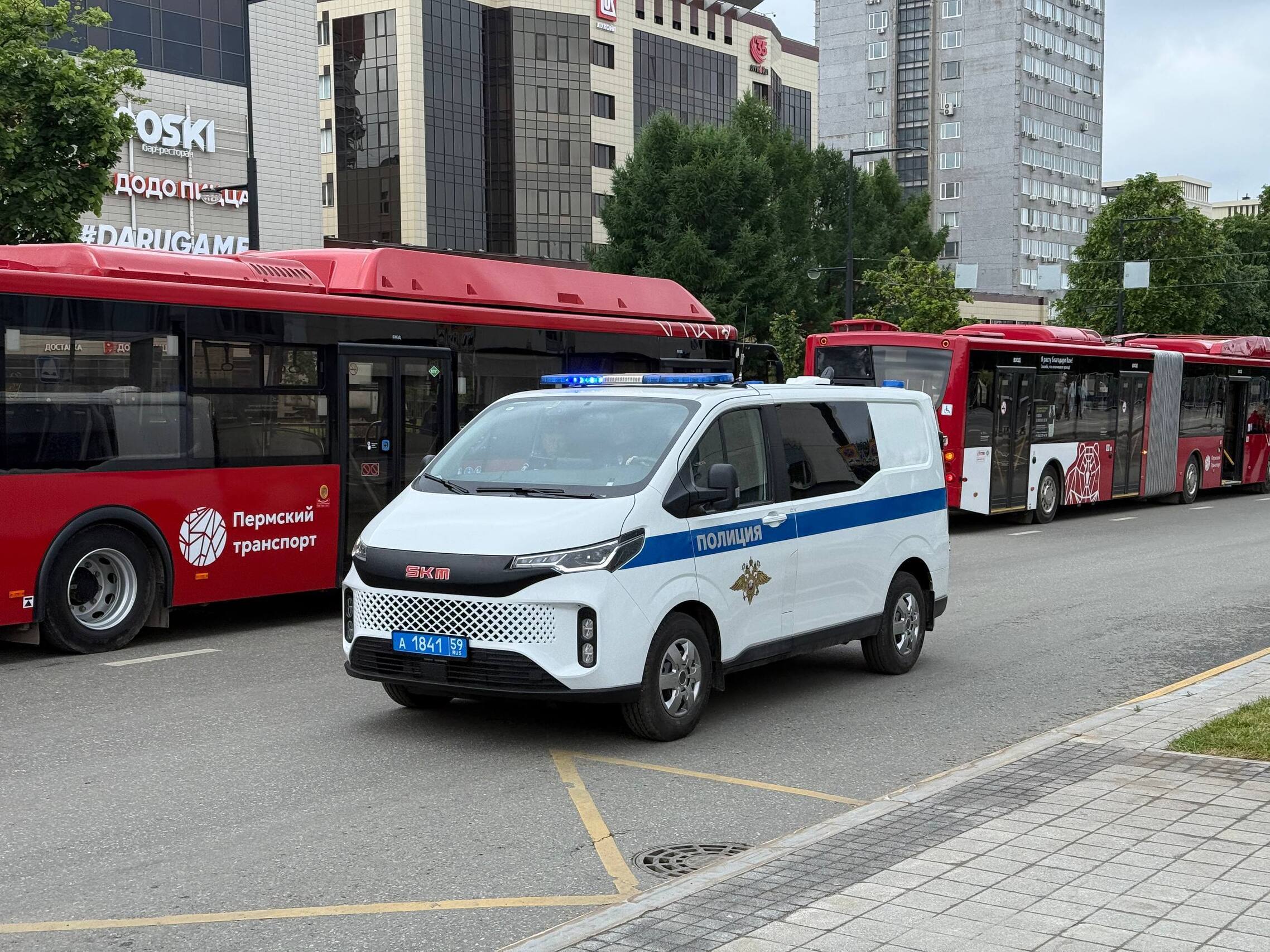 The SKM M9 van promoted by AvtoVAZ appeared in the Perm police