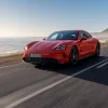 The new Taycan without a gearbox received eight fake “steps”