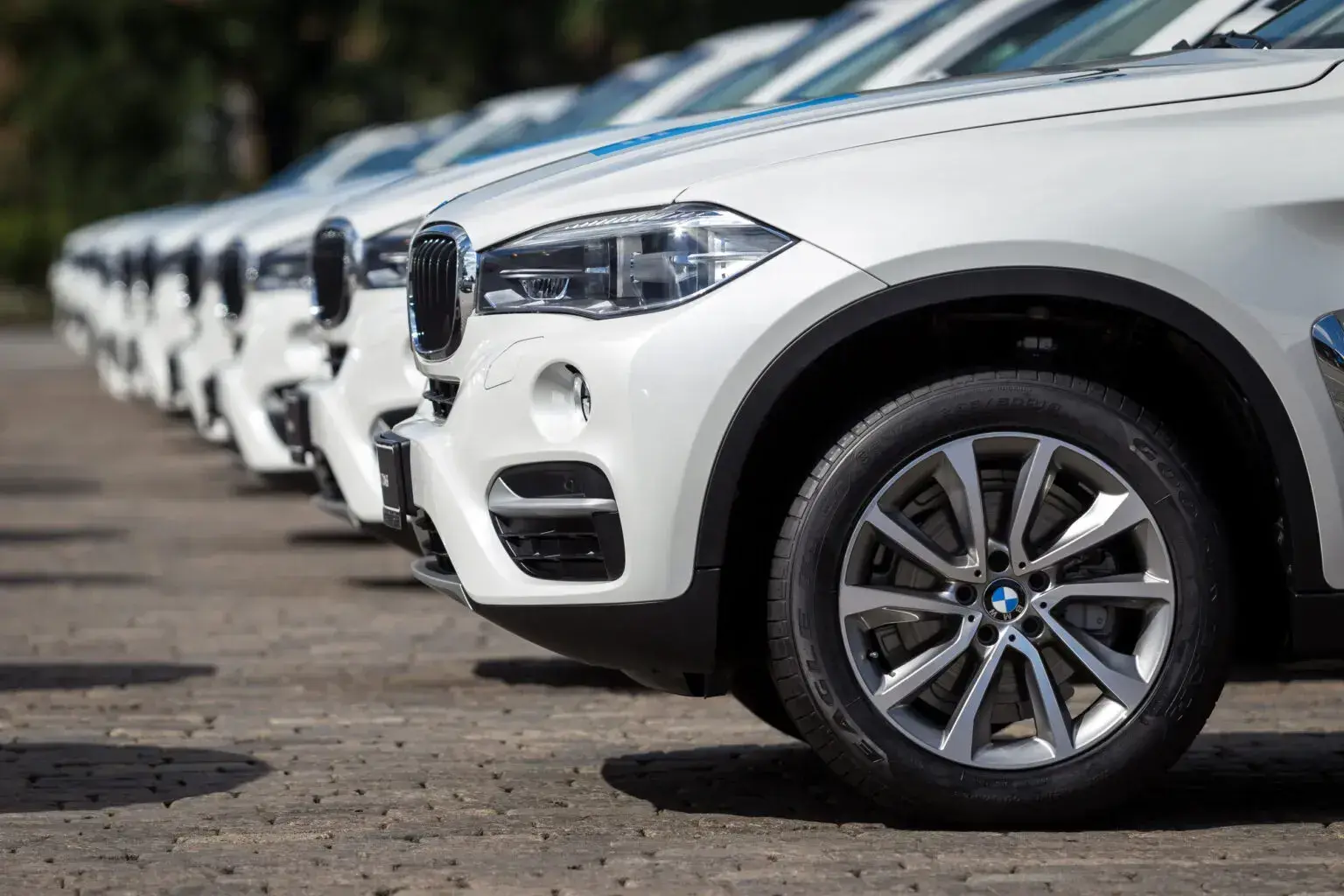 BMW warned about the risks of using “pirated” cars assembled in Russia